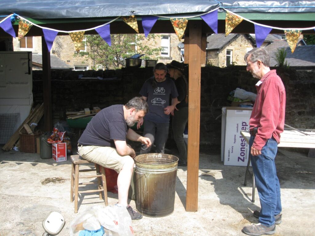 A demonstration on how to make hot smoked salmon