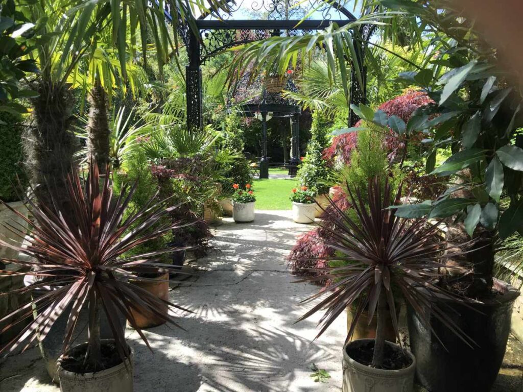 Carr House Farm Garden